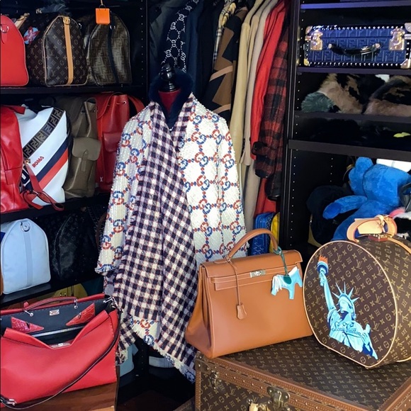 Gucci ponchos - Picture 6 of 12